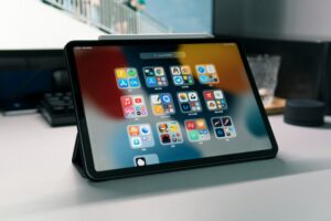 Top 5 Tablets Custo-Benefício 2025 - Foto de 绵 绵 na Unsplash